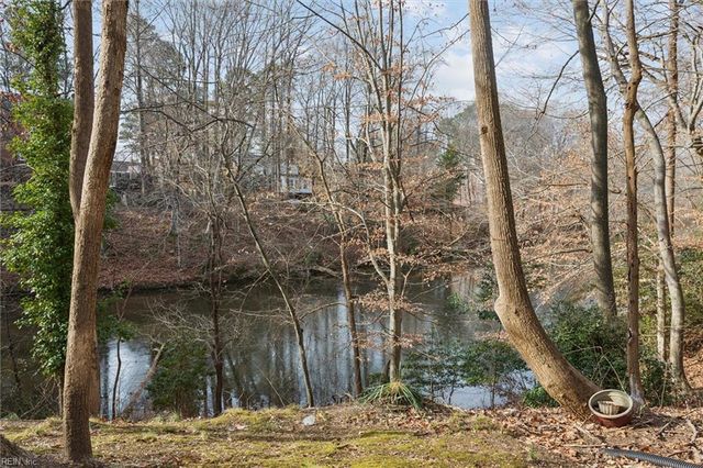 16 Mile CRSE, Williamsburg, VA 23185