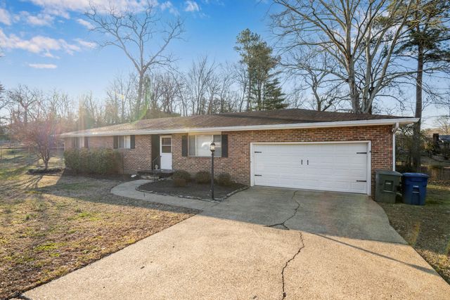 1416 Highland Way, Hixson, TN 37343