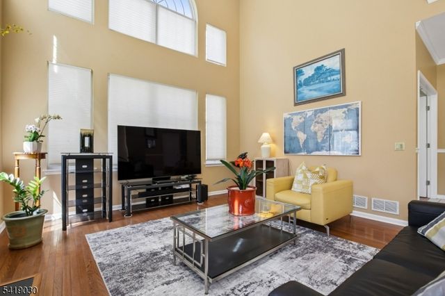 11 Windemere Ct, Hanover Twp., NJ 07981