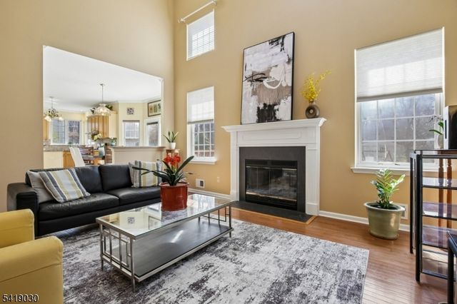 11 Windemere Ct, Hanover Twp., NJ 07981