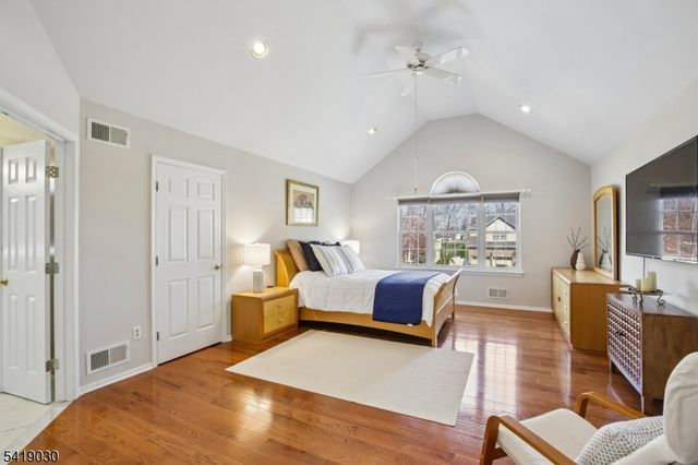 11 Windemere Ct, Hanover Twp., NJ 07981