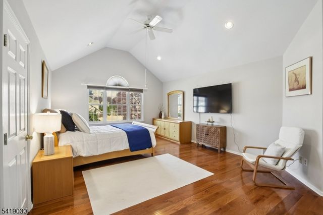 11 Windemere Ct, Hanover Twp., NJ 07981