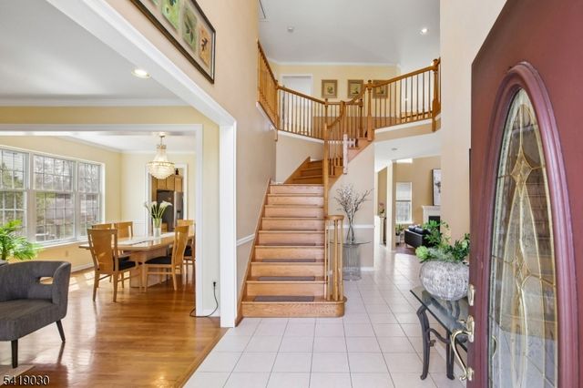 11 Windemere Ct, Hanover Twp., NJ 07981