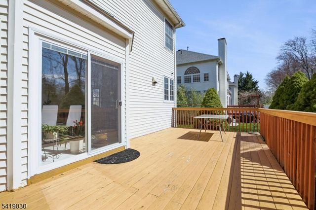 11 Windemere Ct, Hanover Twp., NJ 07981