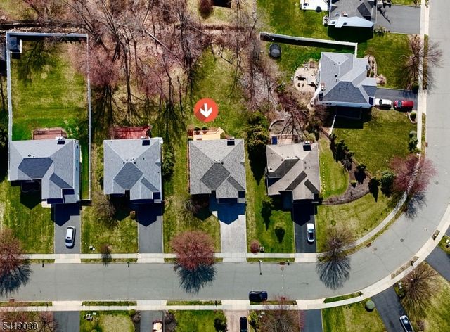 11 Windemere Ct, Hanover Twp., NJ 07981