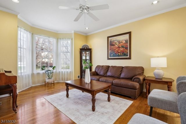 11 Windemere Ct, Hanover Twp., NJ 07981