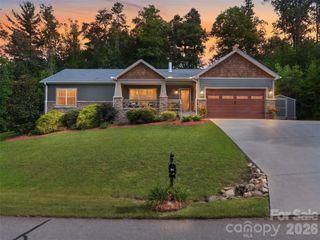 64 Luther Cove Road, Candler, NC 28715