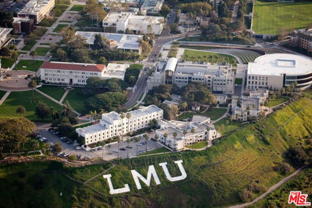 8719 YORKTOWN Avenue, Los Angeles, CA 90045