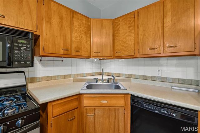 5417 Grace Avenue, St Louis, MO 63116