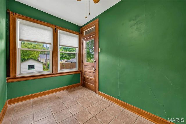 5417 Grace Avenue, St Louis, MO 63116