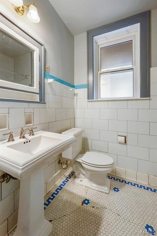5417 Grace Avenue, St Louis, MO 63116
