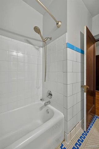5417 Grace Avenue, St Louis, MO 63116