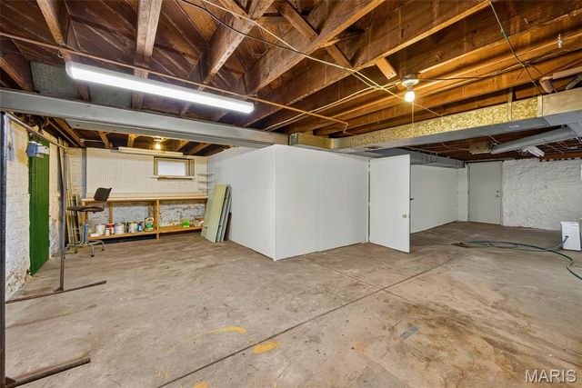 5417 Grace Avenue, St Louis, MO 63116