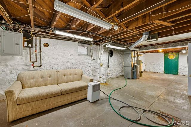 5417 Grace Avenue, St Louis, MO 63116