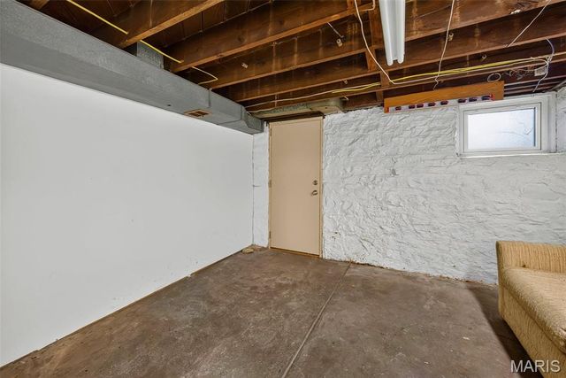 5417 Grace Avenue, St Louis, MO 63116