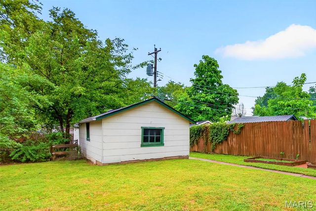 5417 Grace Avenue, St Louis, MO 63116