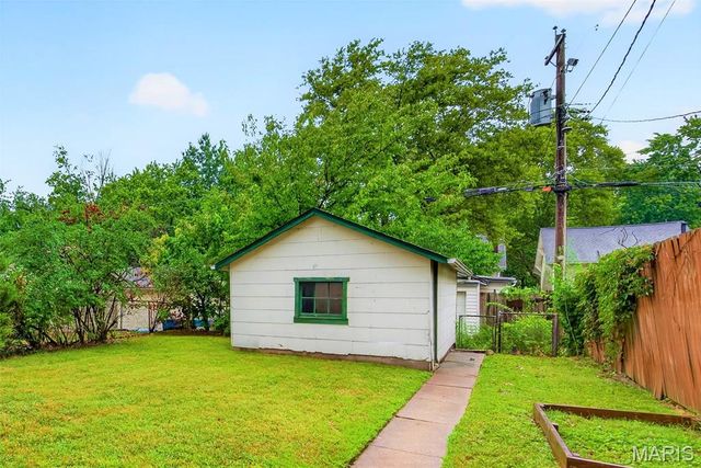 5417 Grace Avenue, St Louis, MO 63116