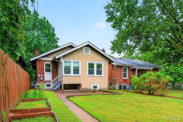 5417 Grace Avenue, St Louis, MO 63116