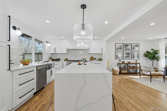 4184 S Syracuse Street, Denver, CO 80237