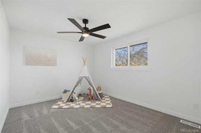 4184 S Syracuse Street, Denver, CO 80237