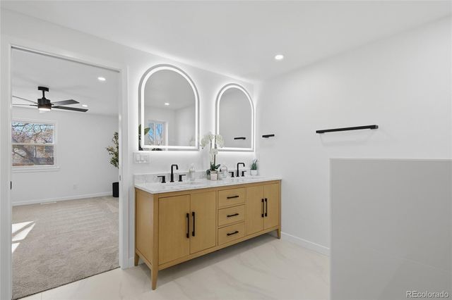 4184 S Syracuse Street, Denver, CO 80237