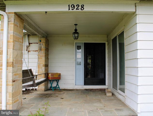 1928 NEW BLOOMFIELD RD, New Bloomfield, PA 17068