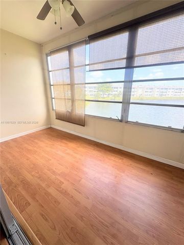 8200 Sunrise Lakes Blvd 207, Sunrise, FL 33322