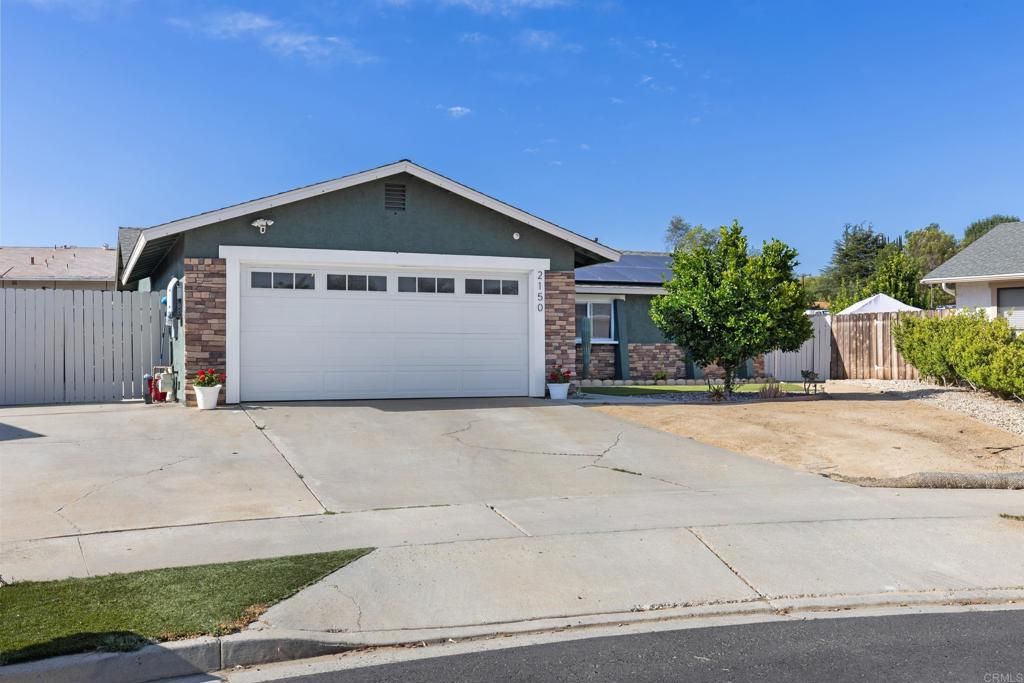 Image 1 of property listing at 2150 Beartrap Place, Escondido, CA 92027