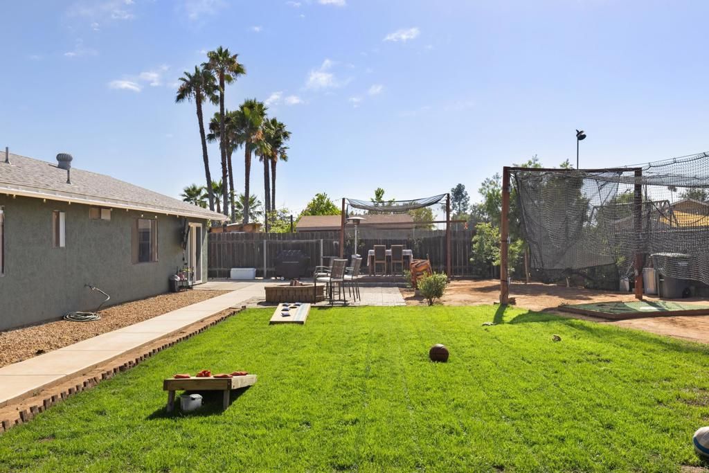Image 6 of property listing at 2150 Beartrap Place, Escondido, CA 92027