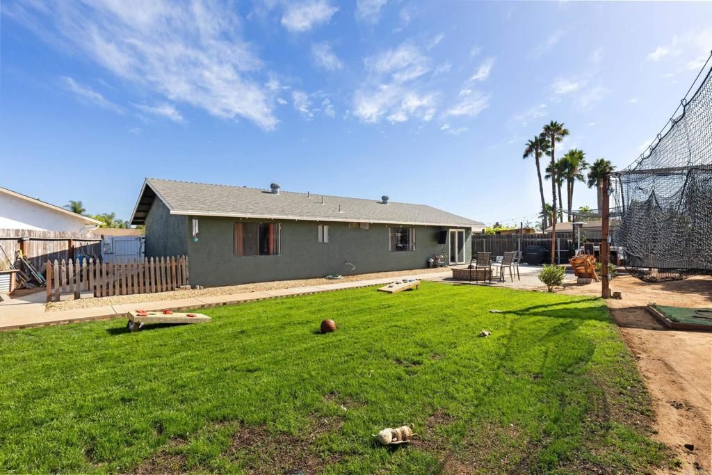 Image 8 of property listing at 2150 Beartrap Place, Escondido, CA 92027