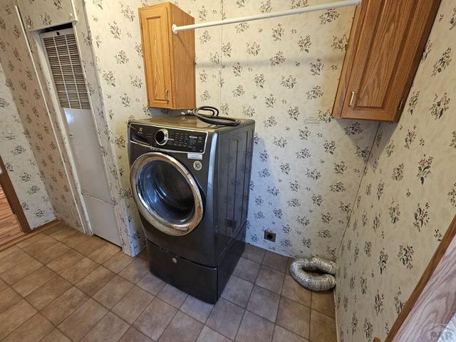 124 W 3rd Ave, Springfield, CO 81073