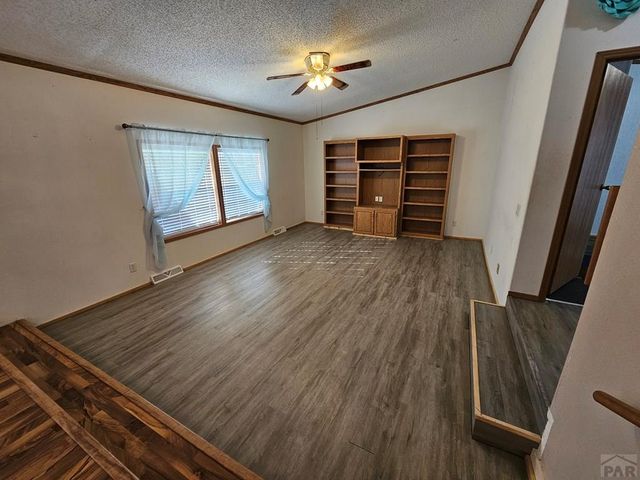 124 W 3rd Ave, Springfield, CO 81073