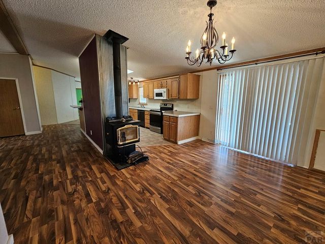 124 W 3rd Ave, Springfield, CO 81073