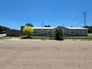 124 W 3rd Ave, Springfield, CO 81073