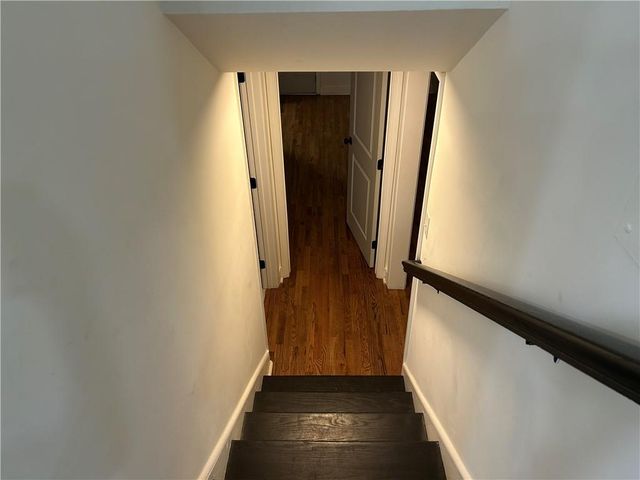 3278 Amhurst Drive NW, Atlanta, GA 30318
