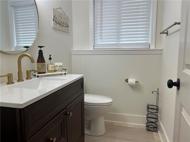 3278 Amhurst Drive NW, Atlanta, GA 30318