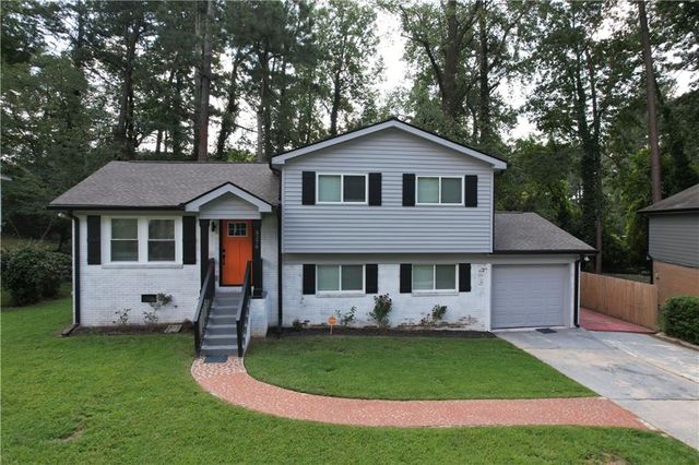 3278 Amhurst Drive NW, Atlanta, GA 30318