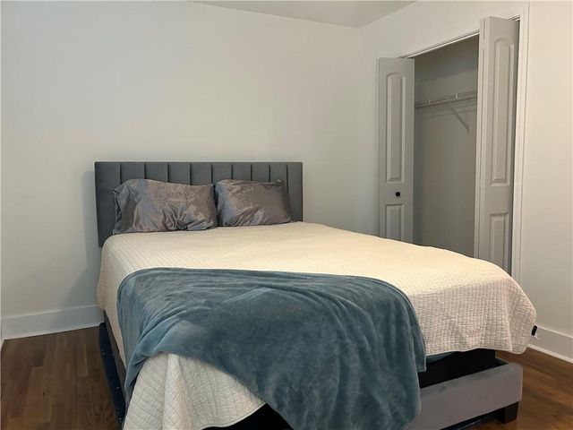 3278 Amhurst Drive NW, Atlanta, GA 30318
