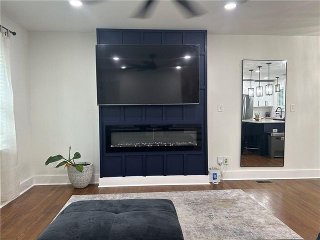 3278 Amhurst Drive NW, Atlanta, GA 30318