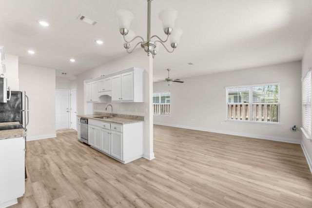 120 Brandywine Road, Freeport, FL 32439