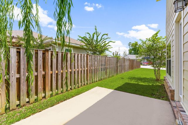 120 Brandywine Road, Freeport, FL 32439