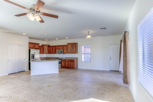 10817 E Sanctuary Ridge Lane, Tucson, AZ 85747