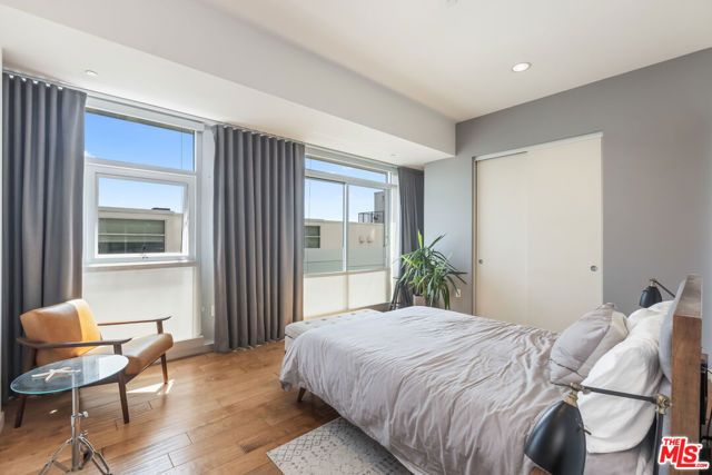 3111 Via Dolce 404, Marina Del Rey, CA 90292