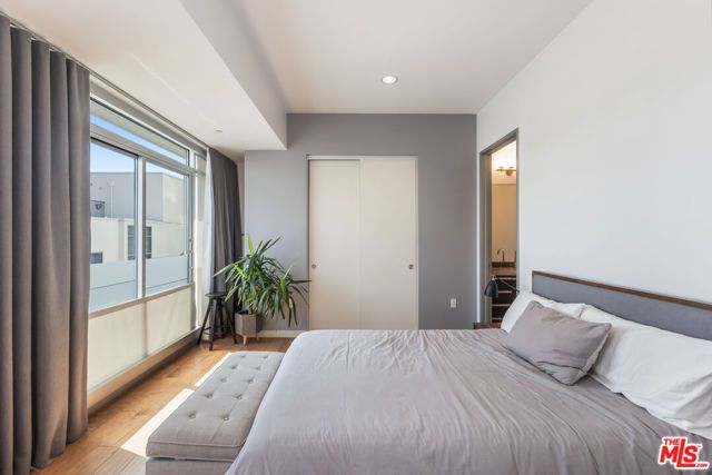 3111 Via Dolce 404, Marina Del Rey, CA 90292