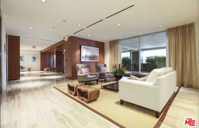 3111 Via Dolce 404, Marina Del Rey, CA 90292