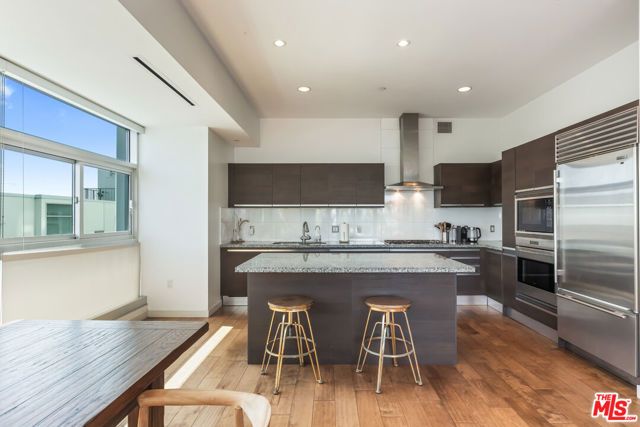 3111 Via Dolce 404, Marina Del Rey, CA 90292