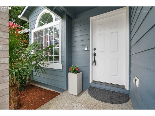 1405 Ne 14TH Pl, Canby, OR 97013