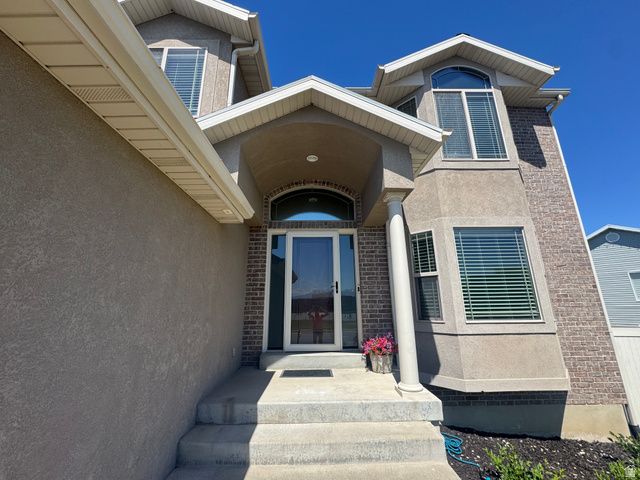 5577 S 4650 W, Hooper, UT 84315