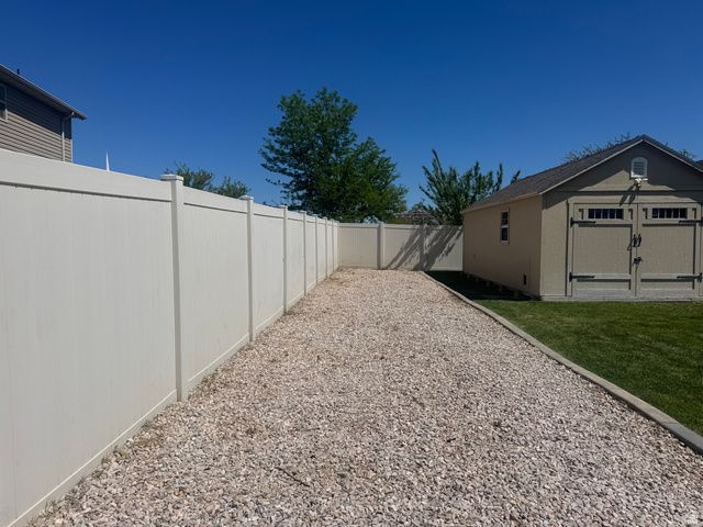 5577 S 4650 W, Hooper, UT 84315