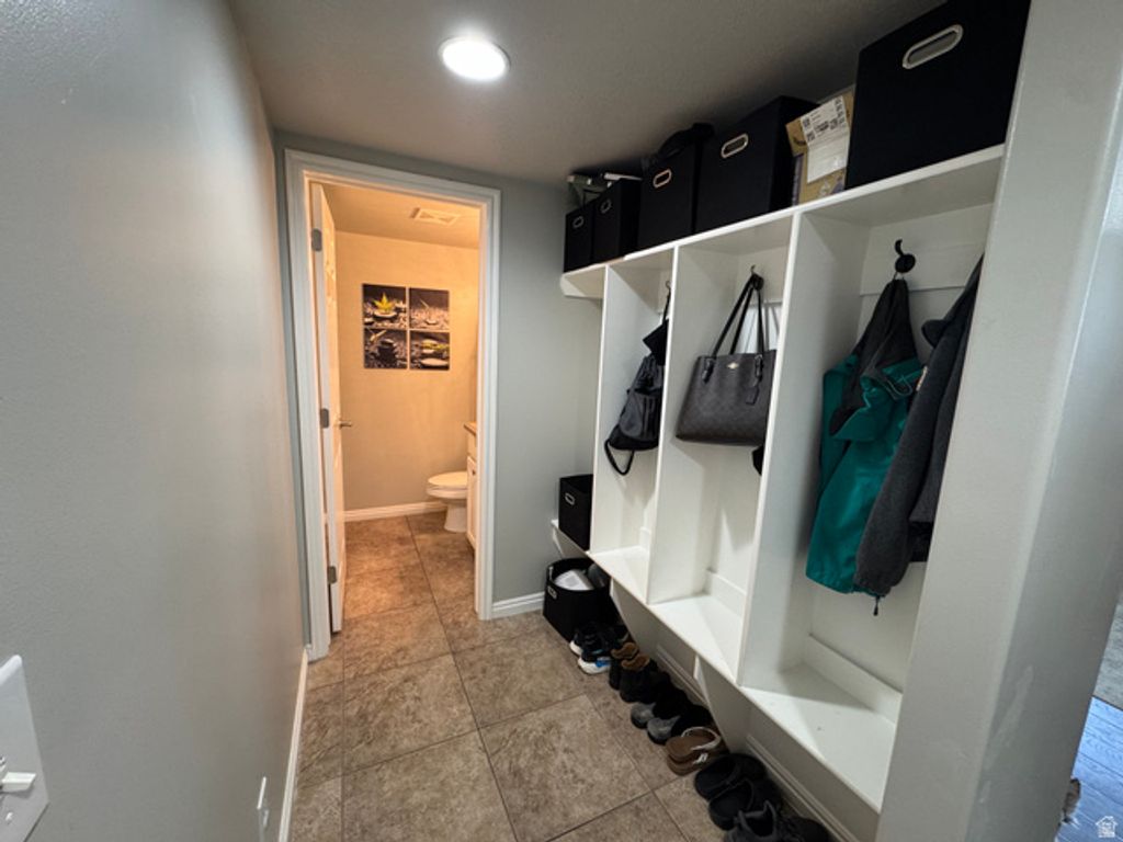 Image 35 of property listing at 5577 S 4650 W, Hooper, UT 84315